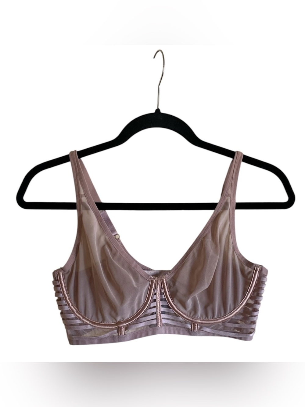 Women’s VICTORIAS SECRET Lace Nude Push up Bra 36D
